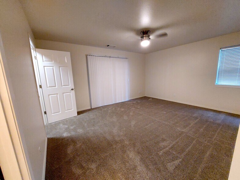 Primary Bedroom - 1923 NE Derek Dr