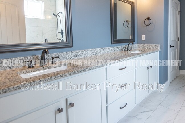 Building Photo - 3578 Red Barn Ln