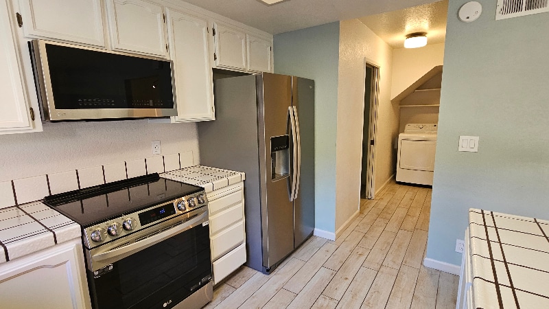 Building Photo - 675 Auburn Way