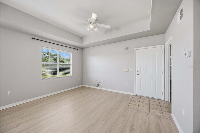 Building Photo - 1195 Villagio Cir