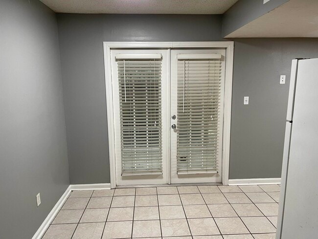 Building Photo - 1411 Pullen Rd