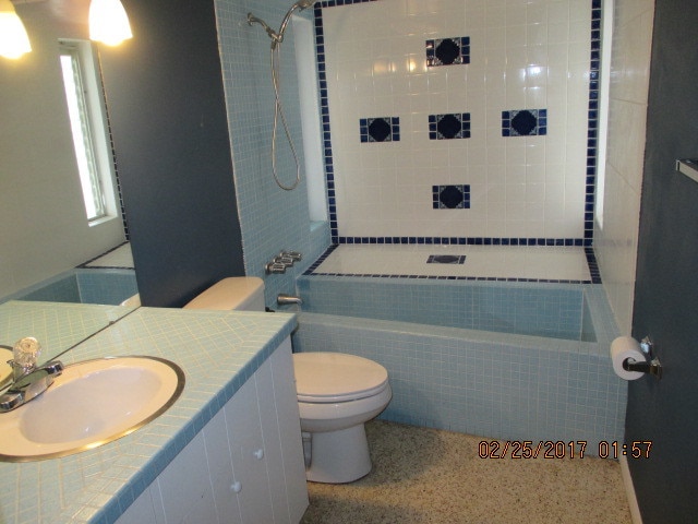 2nd Bathroom - 6300 Mosby Pl