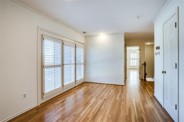 Building Photo - 4100 Lovers Ln