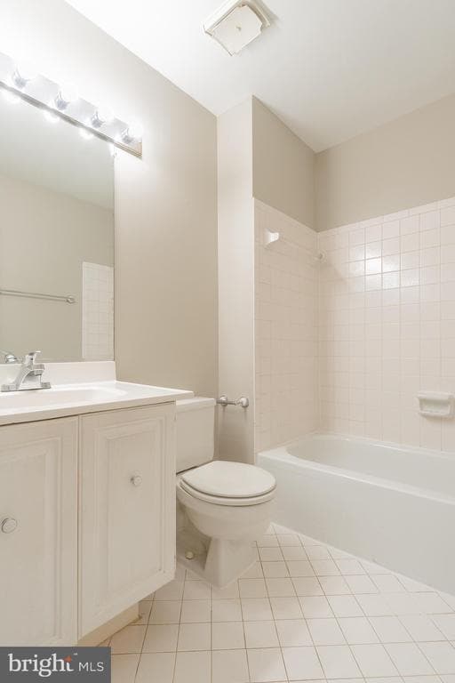 Building Photo - 3554 S George Mason Dr