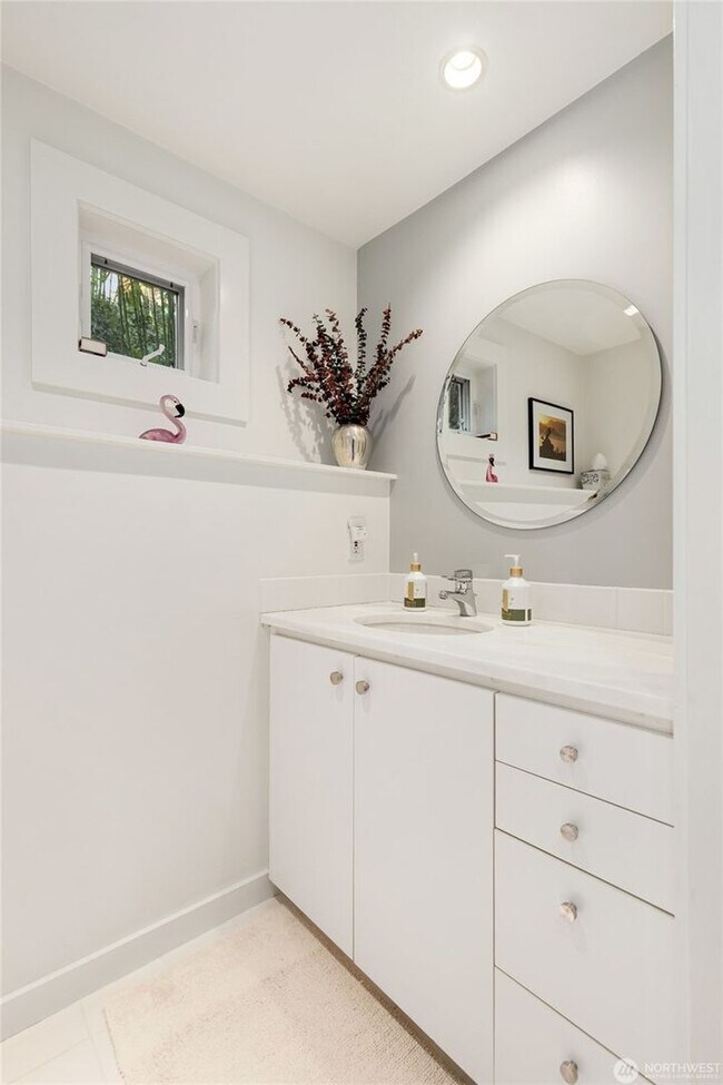 Building Photo - Architectural Seattle Masterpiece with Pan...