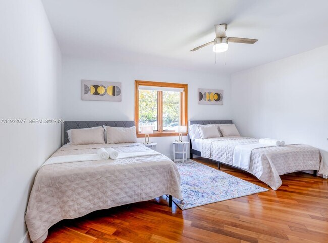 Building Photo - 1230 SW 22nd Terrace