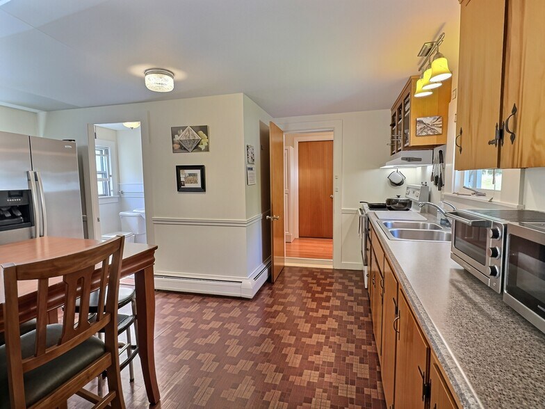 Building Photo - 16 Hominy Pot Rd