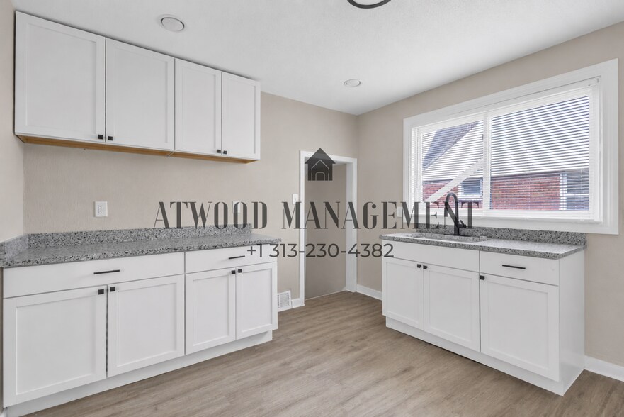Building Photo - This beautifully updated 3-bedroom, 2-bath single-family home is ready for move-in!