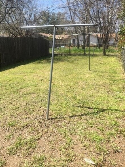 Building Photo - 4704 Sandage Ave