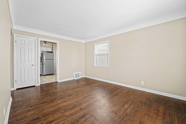 Building Photo - 2158 Champaign Rd