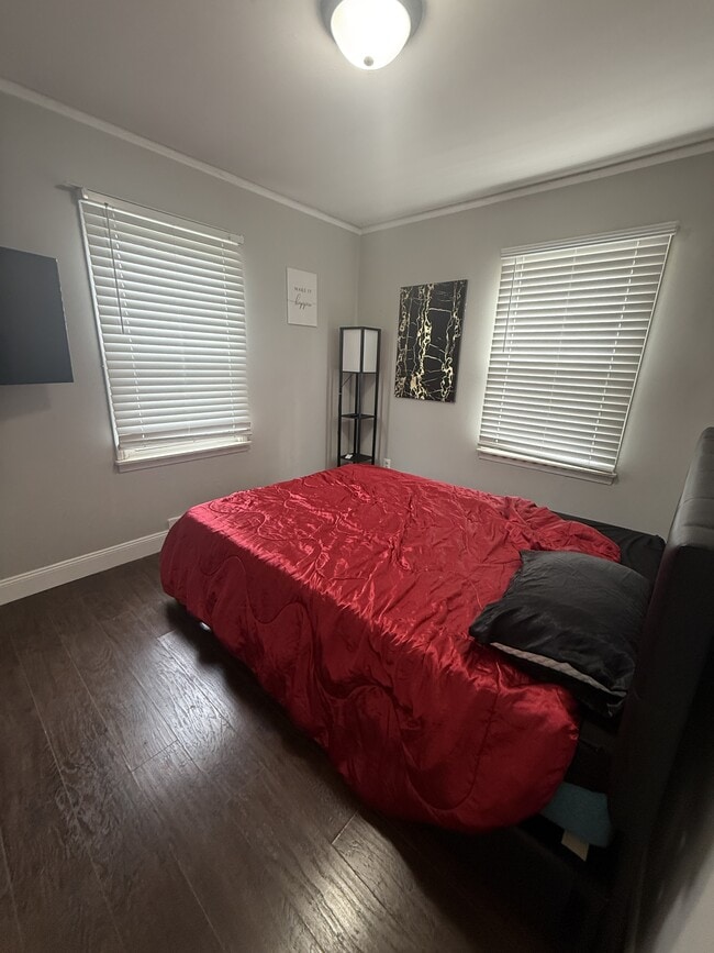 Building Photo - 3012 Grayson St