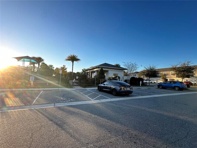 Building Photo - 10834 Wyne Tree Ct