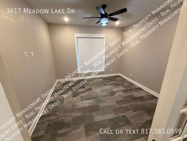 Building Photo - 3617 Meadow Lake Dr