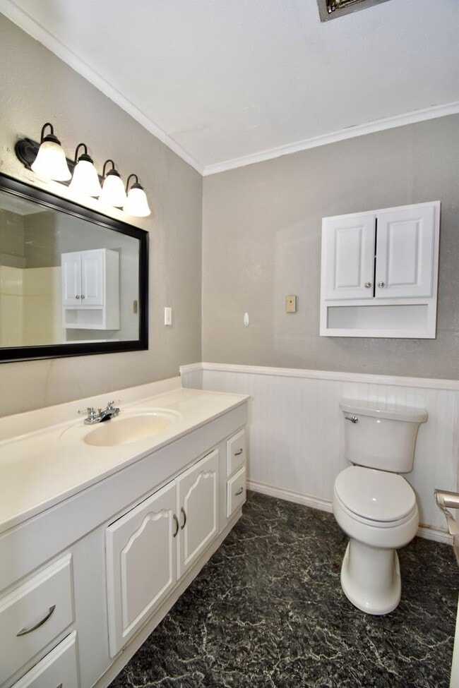 Building Photo - 3 Bed, 2 Bath Home in Ruston