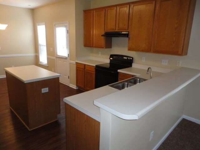Building Photo - 5804 Brookshadow Dr
