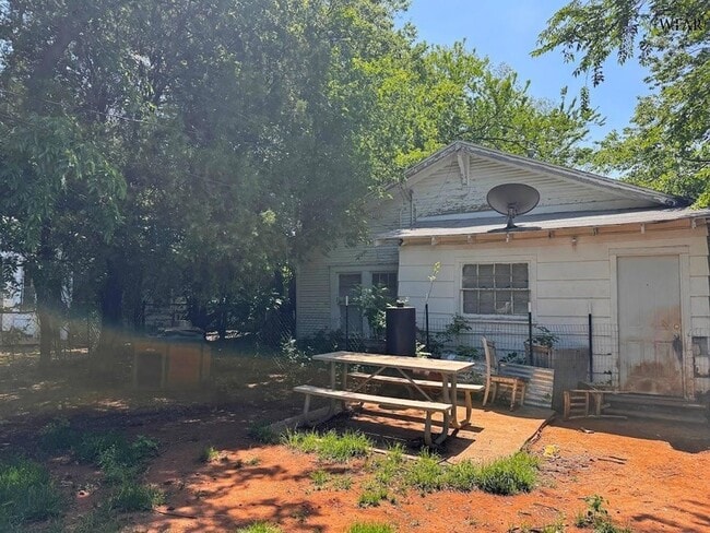 Building Photo - 2812 Ave R