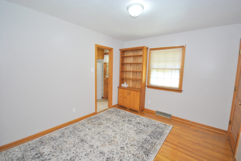 Building Photo - 1501 Granville St