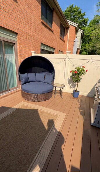 Enclosed Deck/Patio - 24 Elderwood Dr