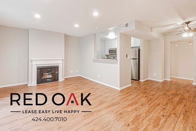 Building Photo - 13444 Moorpark St