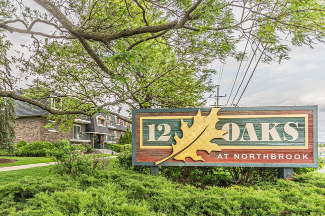 Building Photo - 3851 N Parkway Dr