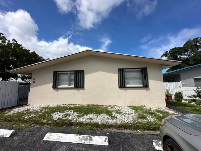 Building Photo - 22 SW 5th St