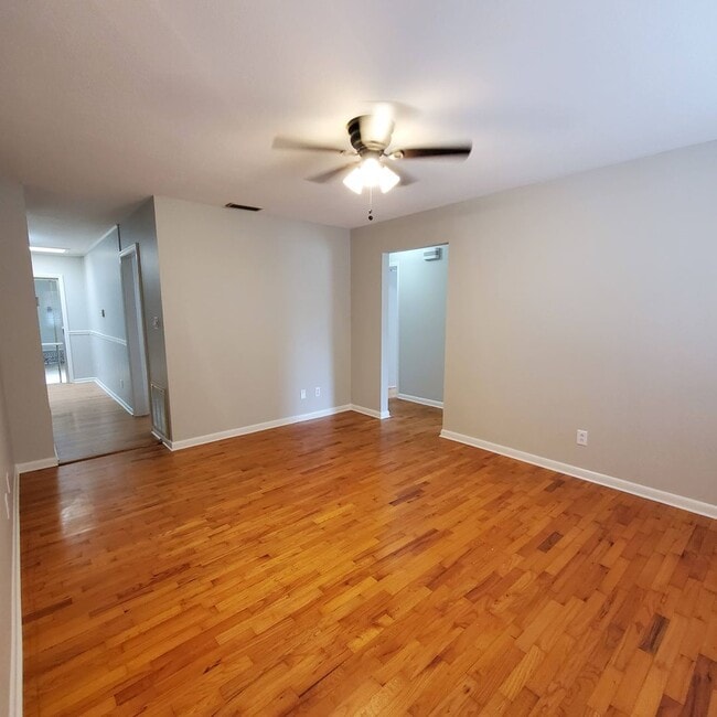 Building Photo - Modern Comforts and Serene Living: Your Ideal Rental Home in Valdosta, Georgia