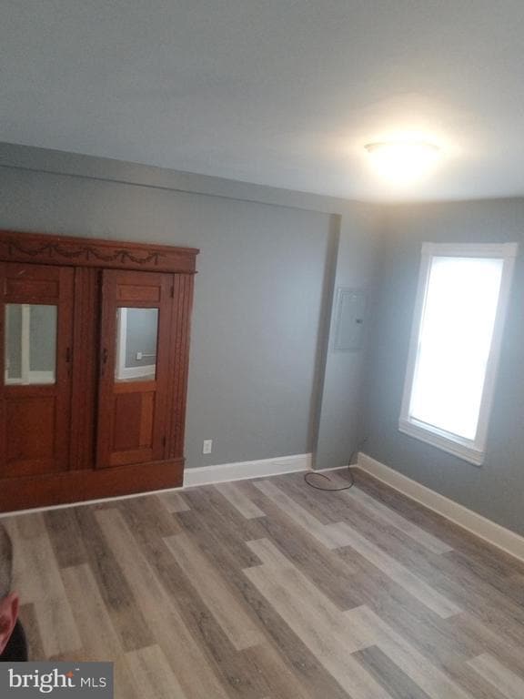 Building Photo - 329 N Burlington St