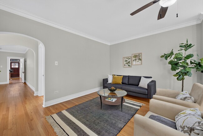 Building Photo - 414 S Harvey Ave