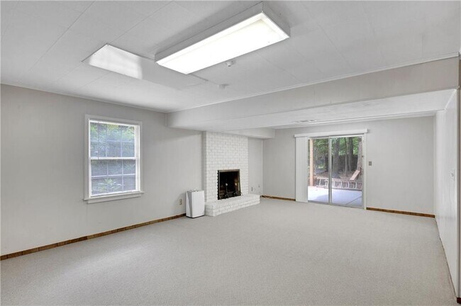Building Photo - 5223 Davantry Dr