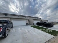 Building Photo - 3405 CHALICE Pl