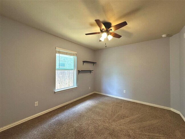 Building Photo - 8250 Arezzo Dr
