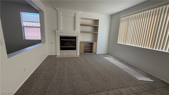 Building Photo - 2424 Predera Ave