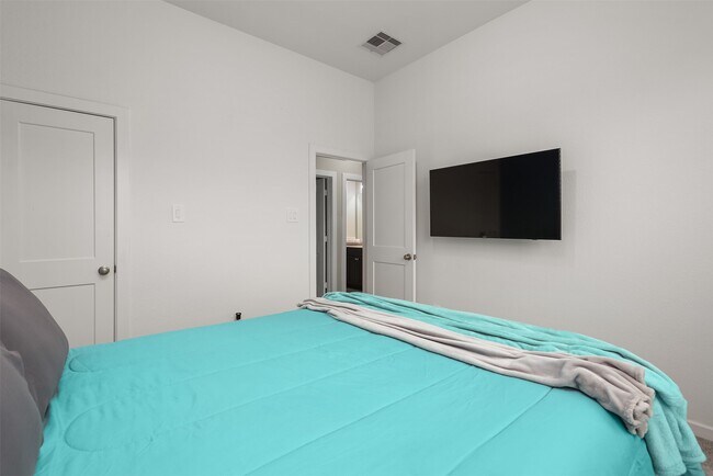 Building Photo - 3109 Secret Lagoon Ln