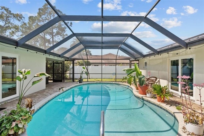 Building Photo - 1191 87th Ave N