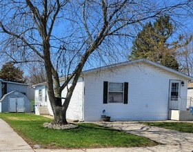 Building Photo - 1435 N Milford Rd
