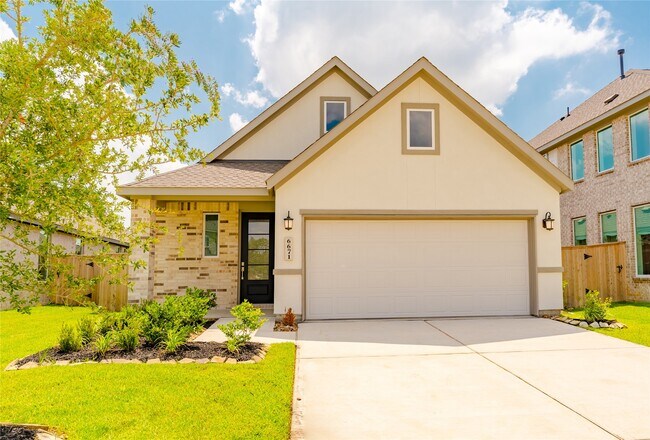 Building Photo - 6671 Iron Clover Dr