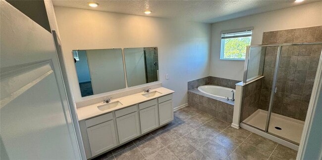 Building Photo - 93 Nine Iron Dr