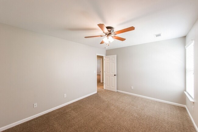 Building Photo - 133 Cabin Branch Cir