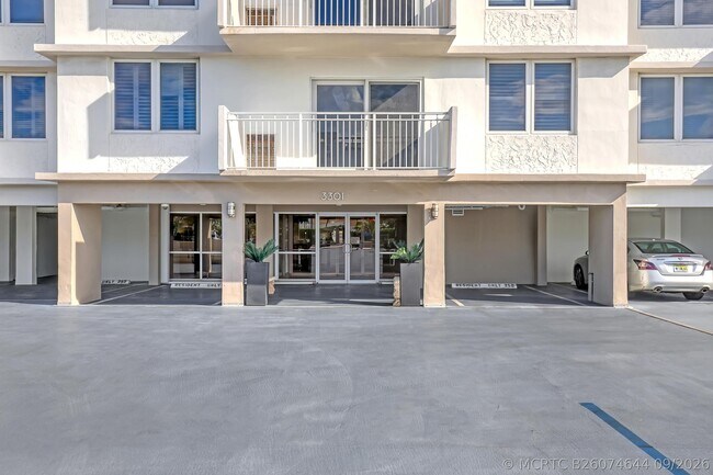 Building Photo - 3301 S Ocean Blvd