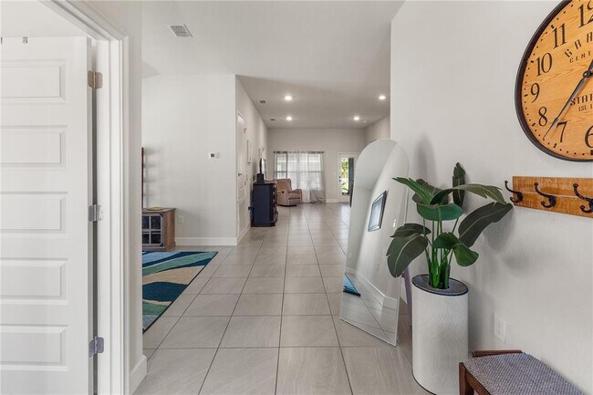 Building Photo - 135 Krenson Bay Loop