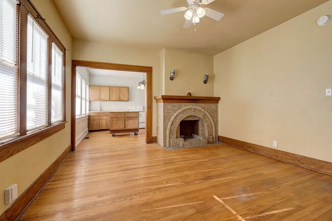Building Photo - Renovated 4-plex in Paseo with modern 1-be...