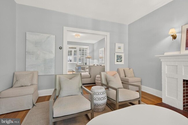 Building Photo - 3822 Beecher St NW