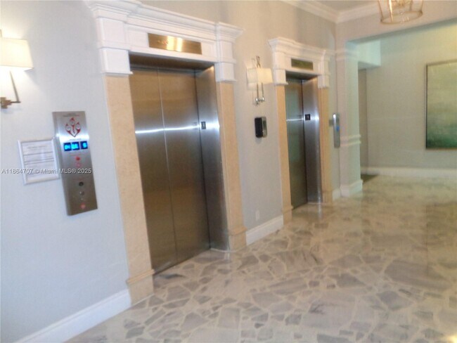 Building Photo - 2501 S Ocean Dr