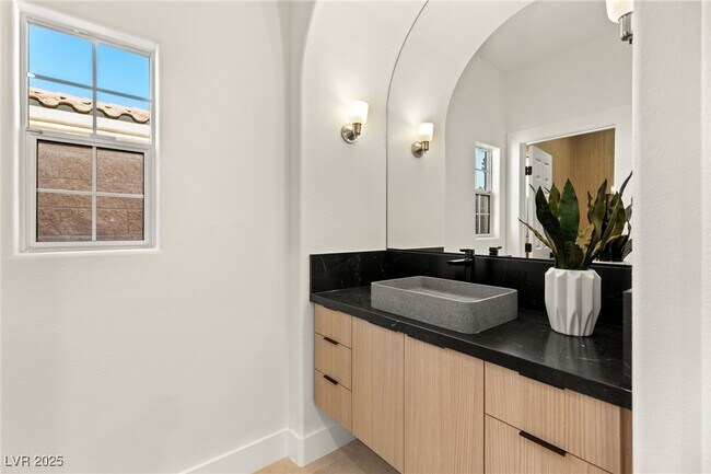 Building Photo - 12024 Whitehills St