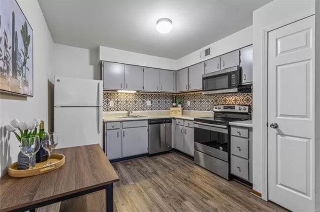Kitchen - 12836 Portulaca Dr