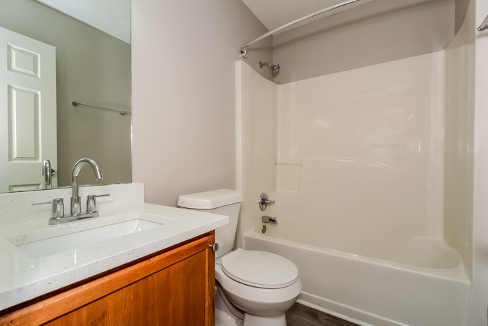 Building Photo - 191 Marsh Glen Dr