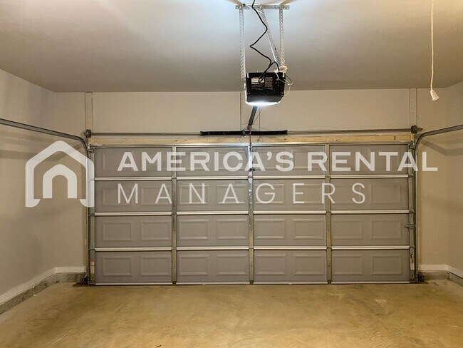 Building Photo - 145 Ridgeview Cir