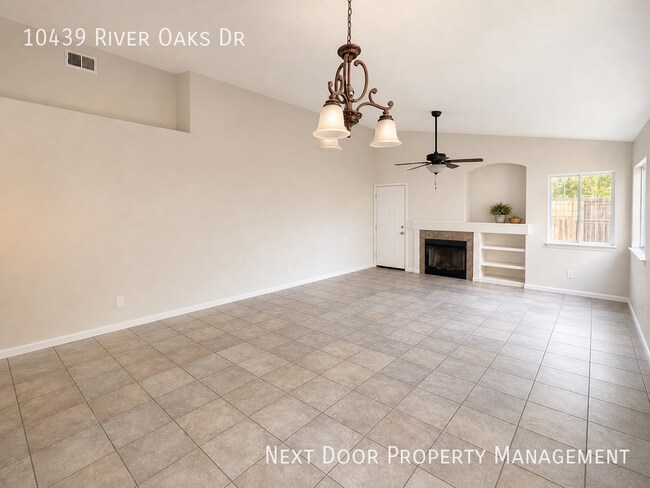 Building Photo - 10439 River Oaks Dr