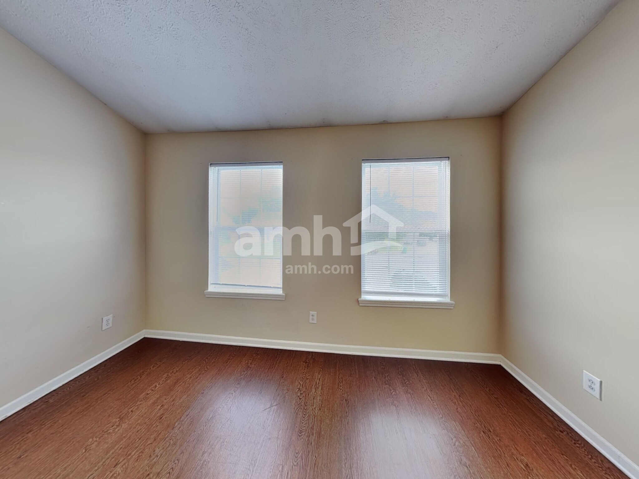 Building Photo - 2318 Lammermoor Cir