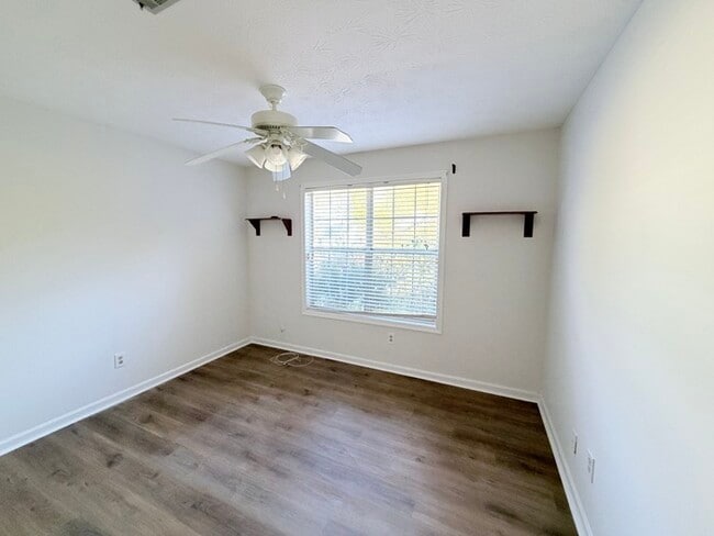 Building Photo - 2276 Turtle Landing